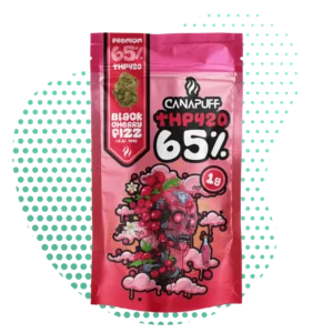 Pochette de fleur THP420 CANAPUFF Black Cherry Fizz 65% rose premium de 1g, avec un design vibrant de crâne et cerises.